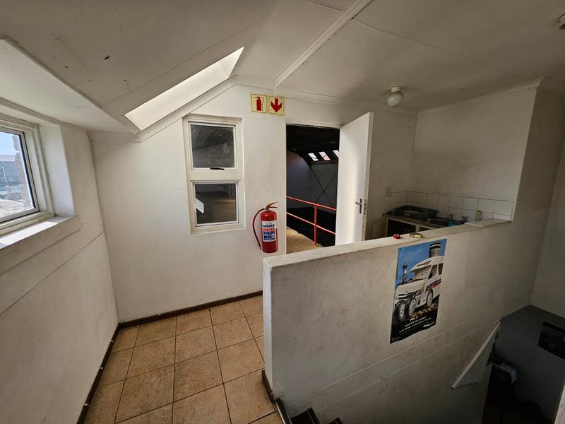 To Let commercial Property for Rent in Killarney Gardens Western Cape